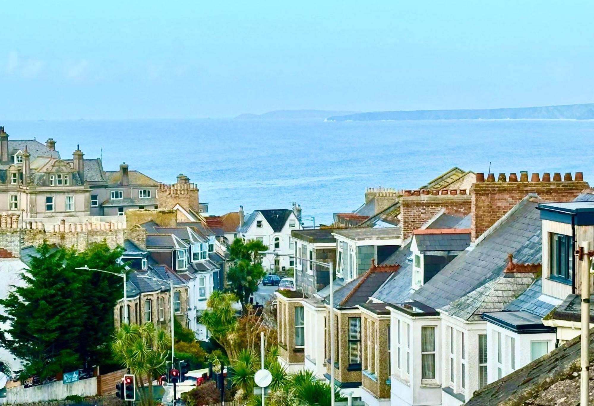Seagrove Coastal Apartment New Quay Exteriör bild
