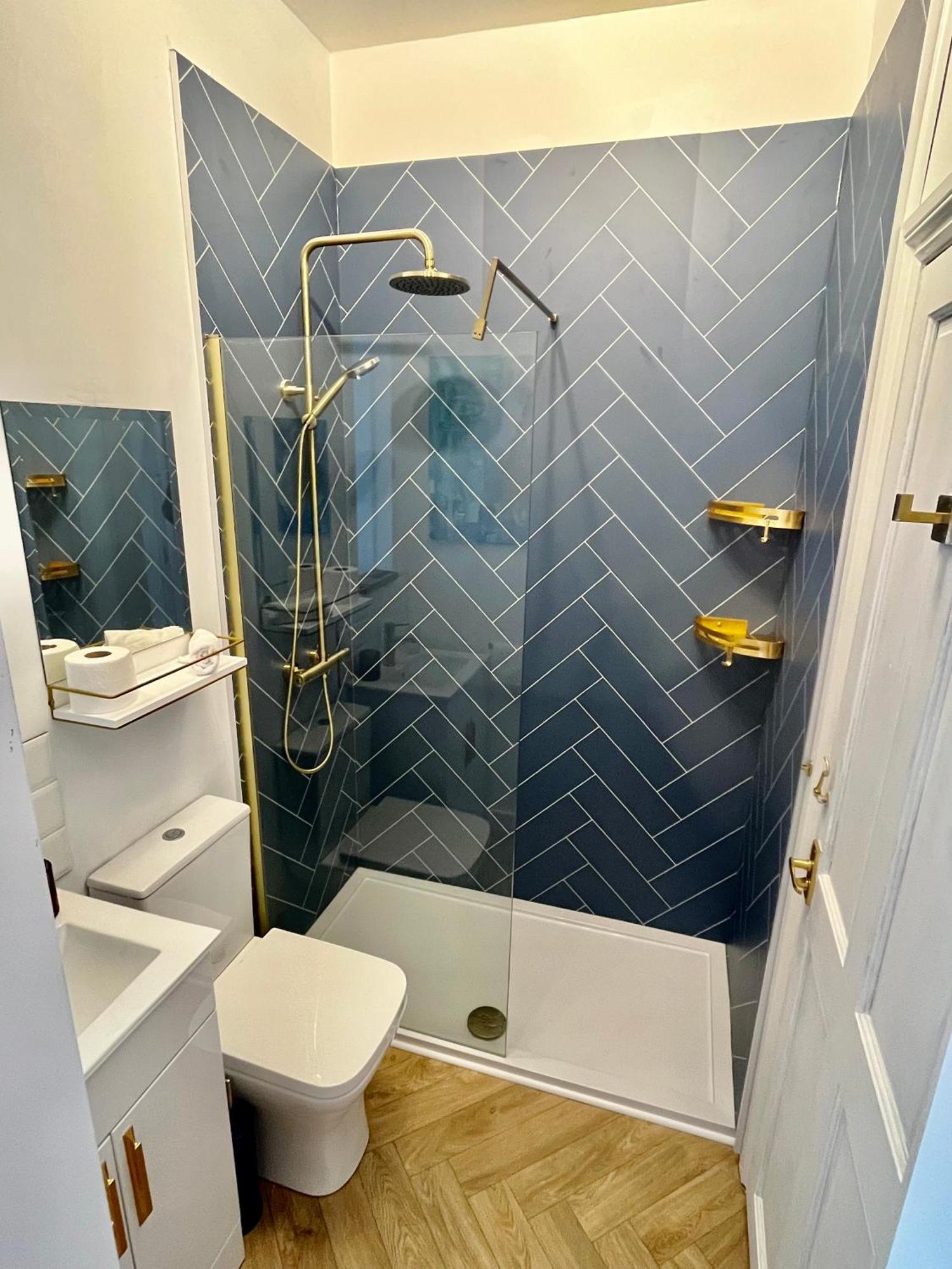 Seagrove Coastal Apartment New Quay Exteriör bild